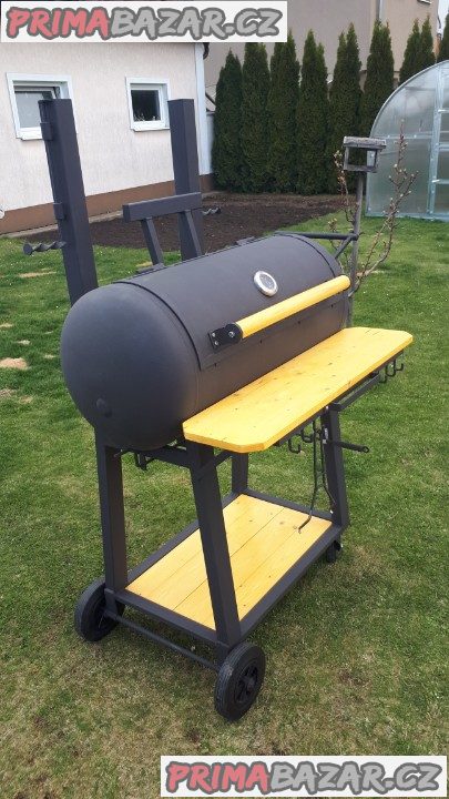 Prodám velký barbecue zahradní gril /Americký styl/