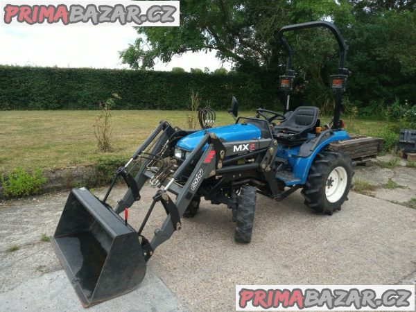 Traktor New Holland T-tC211D + čelní nakladač