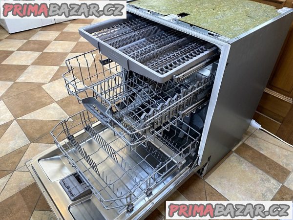 Myčka nádobí SIEMENS extraKLASSE SN48P565DE nerez tři koše Myčka nádobí SIEMENS extraKLASSE SN48P565DE nerez tři koše