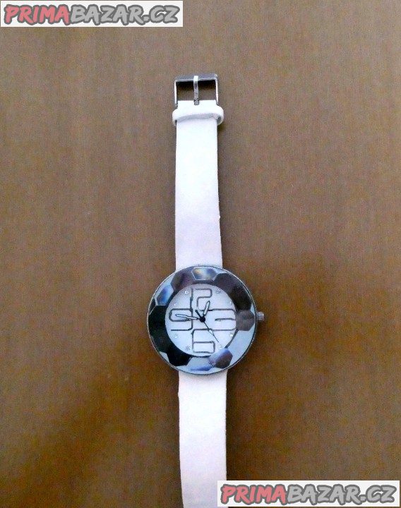 damske-moderni-hodinky