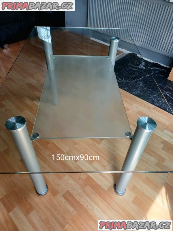 skleneny-jidelni-stul-150x90cm