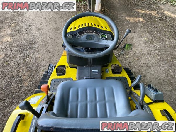 ISEKI TPC15 pásový kompaktný traktor ISEKI TPC15 pásový kompaktný traktor