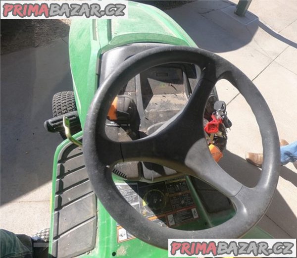 2015 JOHN DEERE X300R 2015 JOHN DEERE X300R