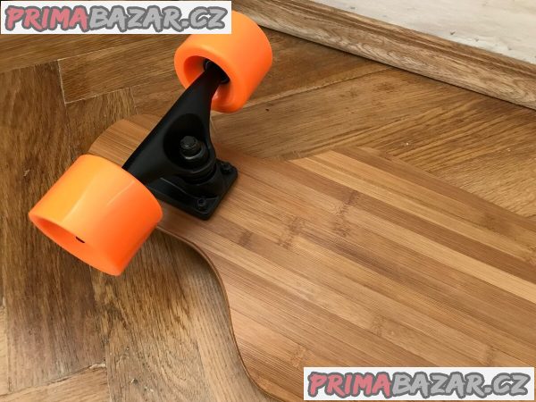 Elektrický longboard