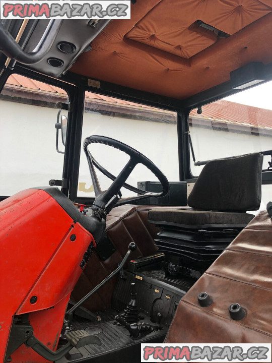 Traktor Zetor 7245-Q23 s čelním nakladačem