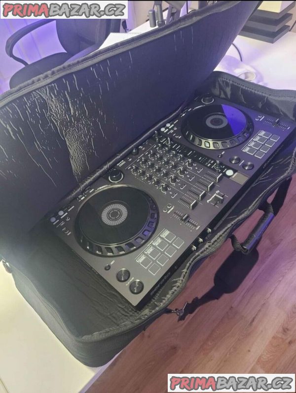 Pioneer DDJ-FLX6 4kanálový DJ ovladač pro Rekordbox a Serato DJ Pro skladem na prodej