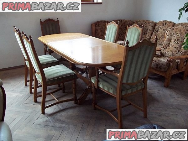 Rustikální rozkládací dřevěný stůl a 6 židlí - masiv