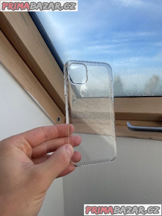 Prodám zcela nový originální Clear Case pro iPhone 11.  Pořizovací cena 1290,- nyní Cena 449,- na dohodě.  Více informací rád poskytnu po telefonu nebo zprávě. Osobní předání možné nebo zašlu přes zásilkovnu.