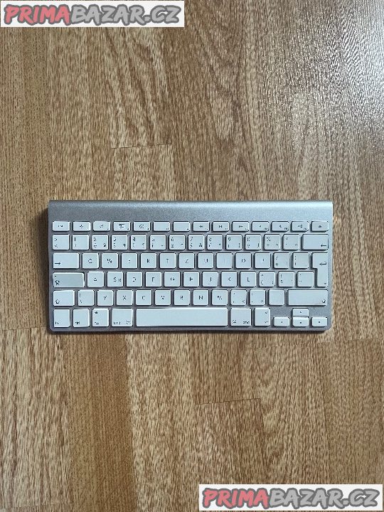 Apple Magic Keyboard 1. generace