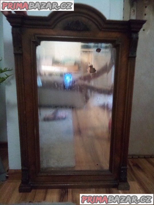 Starožitné zrcadlo