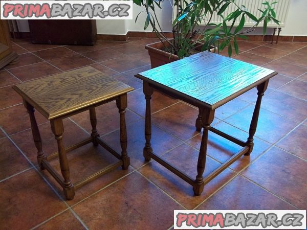 Dřevěný stoleček stolek masiv - 2 kusy