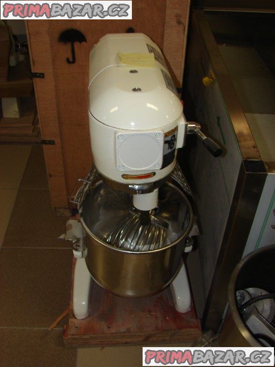 universalni-robot-b10