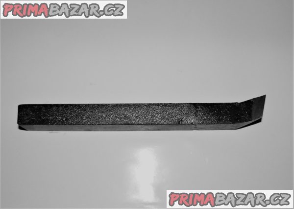 Soustružnický nůž 32x20 ROHOVÝ kovaný-HSS, pravý