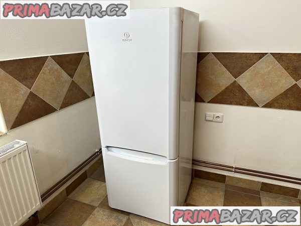 329 Lednice kombinovaná INDESIT