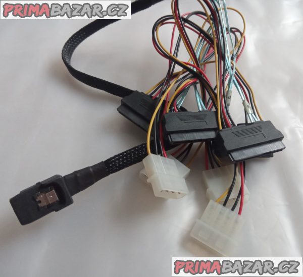 HDD kabel z miniSAS na 4x SATA