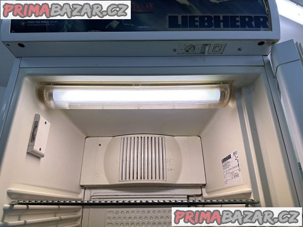 386 Prosklená lednice chladnice vitrína LIEBHERR FKDv 4302