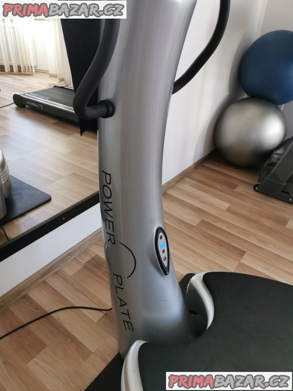 Prodám 2 stroje Power plate pro 5 airdaption