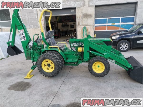 Malotraktor s čelním nakladačem 4x4 Ferrari W22-3-3W