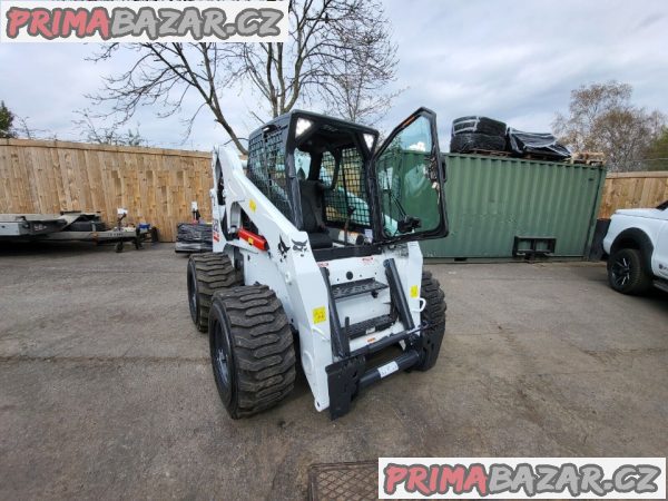 Smykový nakladač Bobcat S250Turbo