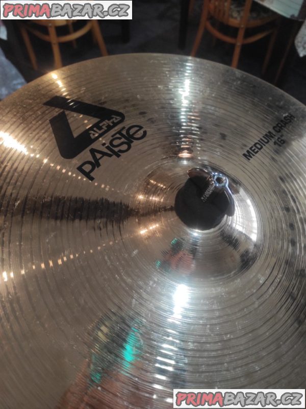 Bicí soupravu Tama s činely PAISTE