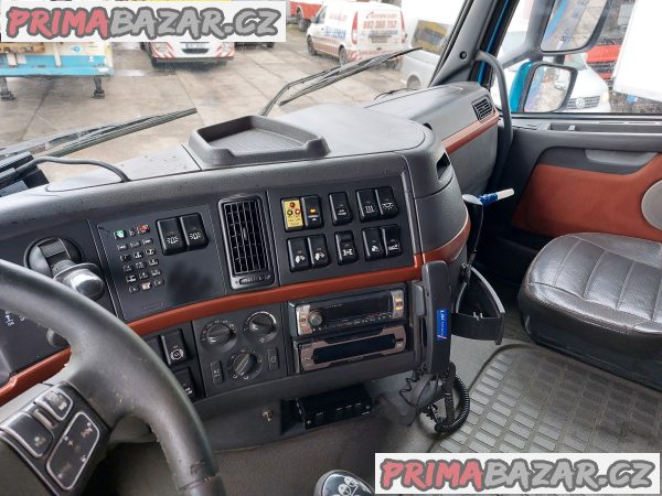 Prodám Hákový nosič kontejneru VOLVO FH16 8x4