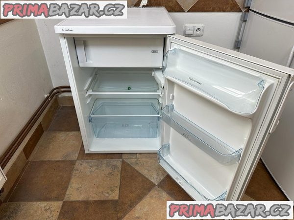 739 Lednice s mrazáčkem ELECTROLUX A+