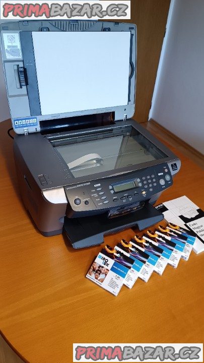 EPSON_barevná inkoustová tiskárna, kopírka, skener a čtečka karet