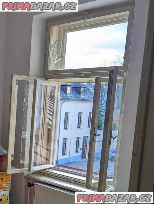 Dřevěná, dvoijkridla, kastlová okna