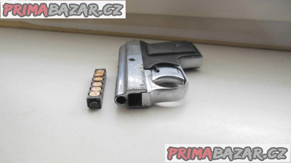 Poplašná pistole Slavia 6.mm