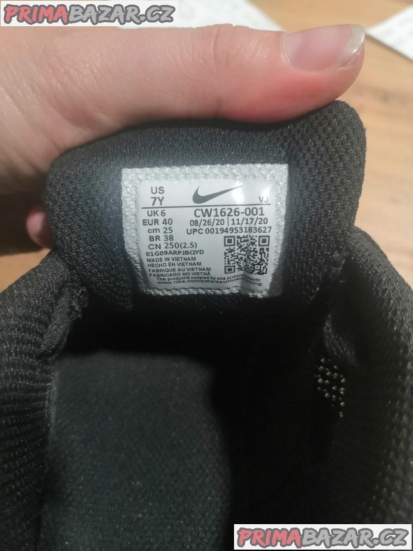 Nové boty Nike air max bolt, vel.40