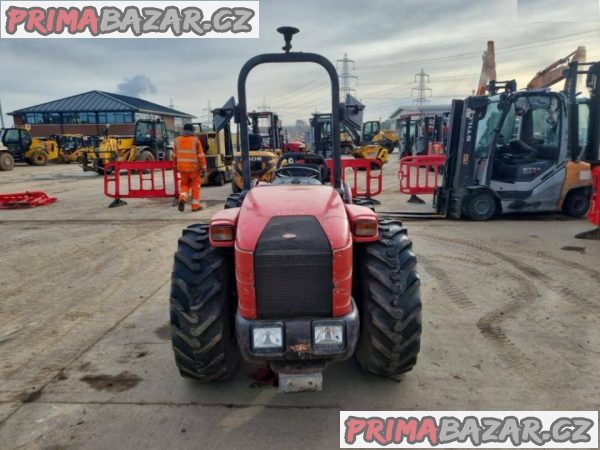 Traktor Valpadana 6O-605 veľmi dobrom stave Traktor Valpadana 6O-605 veľmi dobrom stave
