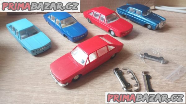 Autíčka na opravu 4x Tatra 613