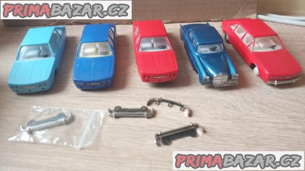 Autíčka na opravu 4x Tatra 613