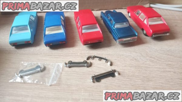 Autíčka na opravu 4x Tatra 613
