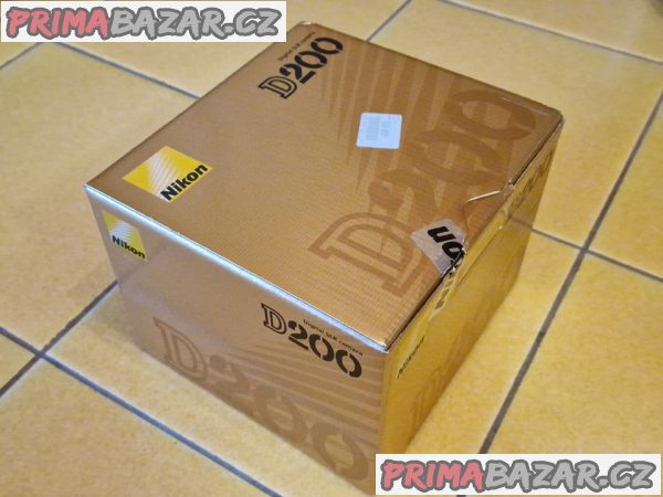Nikon D200 – tělo Nikon D200 – tělo