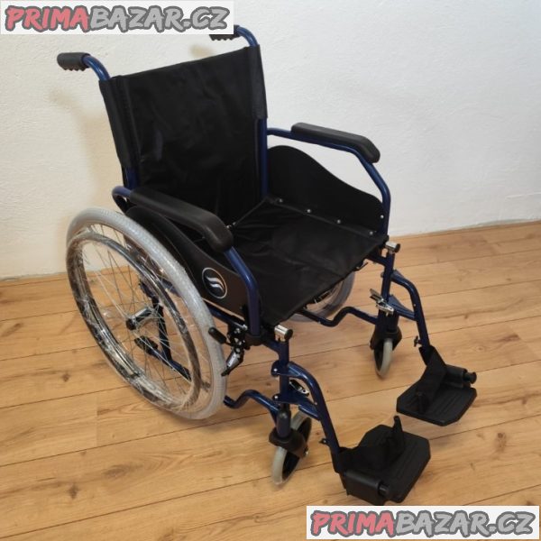 Nový mechanický invalidní vozík