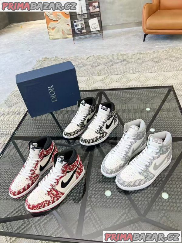 Women’s Luxury Fashion Shoes Women’s Luxury Fashion Shoes