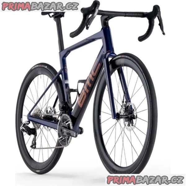 2026 BMC Roadmachine 01 ONE (GUN2BIKESHOP) 2026 BMC Roadmachine 01 ONE (GUN2BIKESHOP)