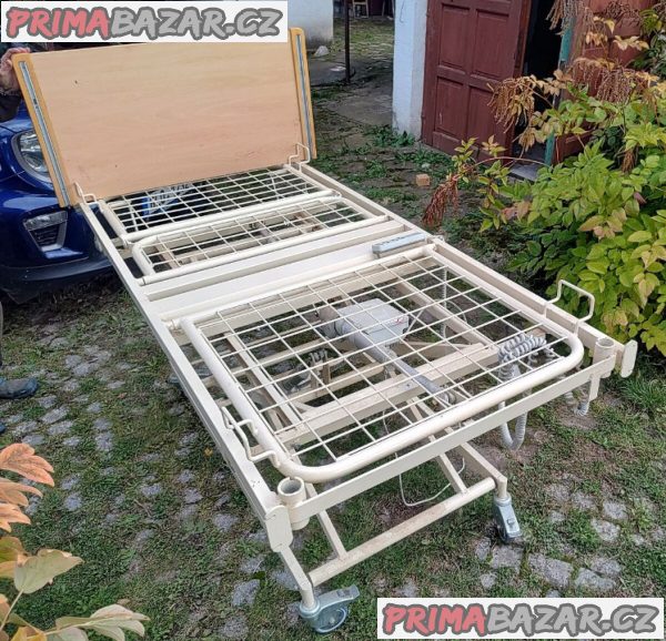 Pečovatelské zdravotní lůžko. Bezvadný stav Pečovatelské zdravotní lůžko. Bezvadný stav