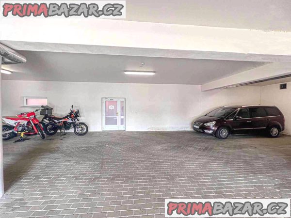 Prodám kryté garážové stání Brno, U Leskavy