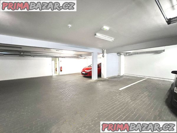 Prodám kryté garážové stání Brno, U Leskavy