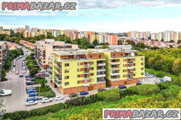 Prodám kryté garážové stání Brno, U Leskavy