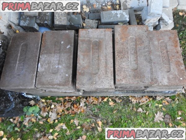 Magnezitové cihly ELK45LI 53kč