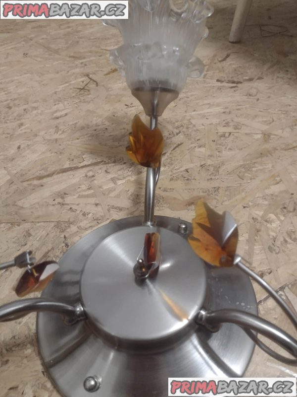 Hezká tříramenná stropnice