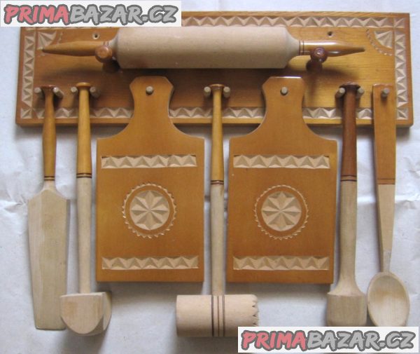 vyřezávaná sada do kuchyně