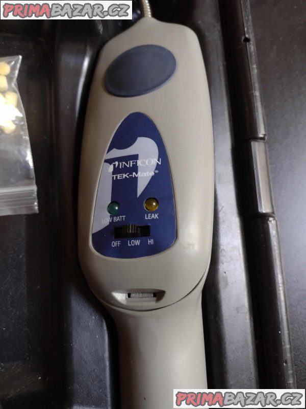 Detektor úniku chladiva