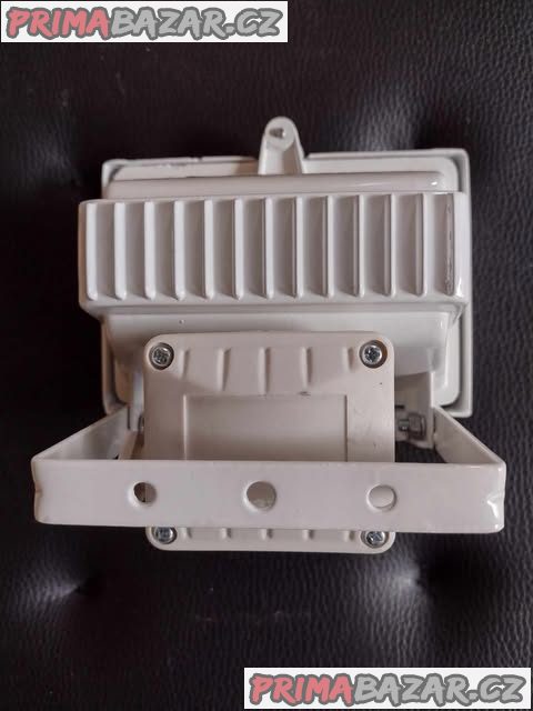 Nové halogénové svítidlo