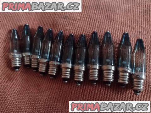 Nová sada žárovek pro vánoční osvětlení