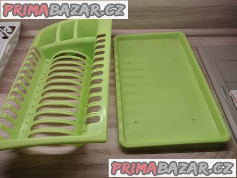 Odkapávač na talíře