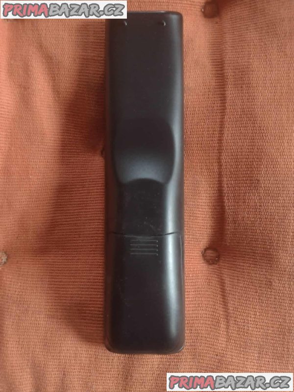 Nový nepoužitý originální dálkový ovladač Nový nepoužitý originální dálkový ovladač